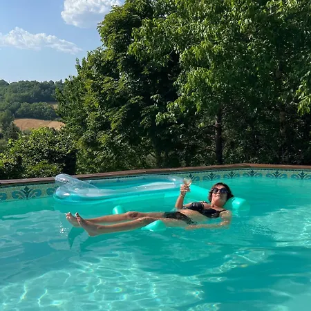 La Dorée Avec Sauna Et Jacuzzi Privés Bed & Breakfast